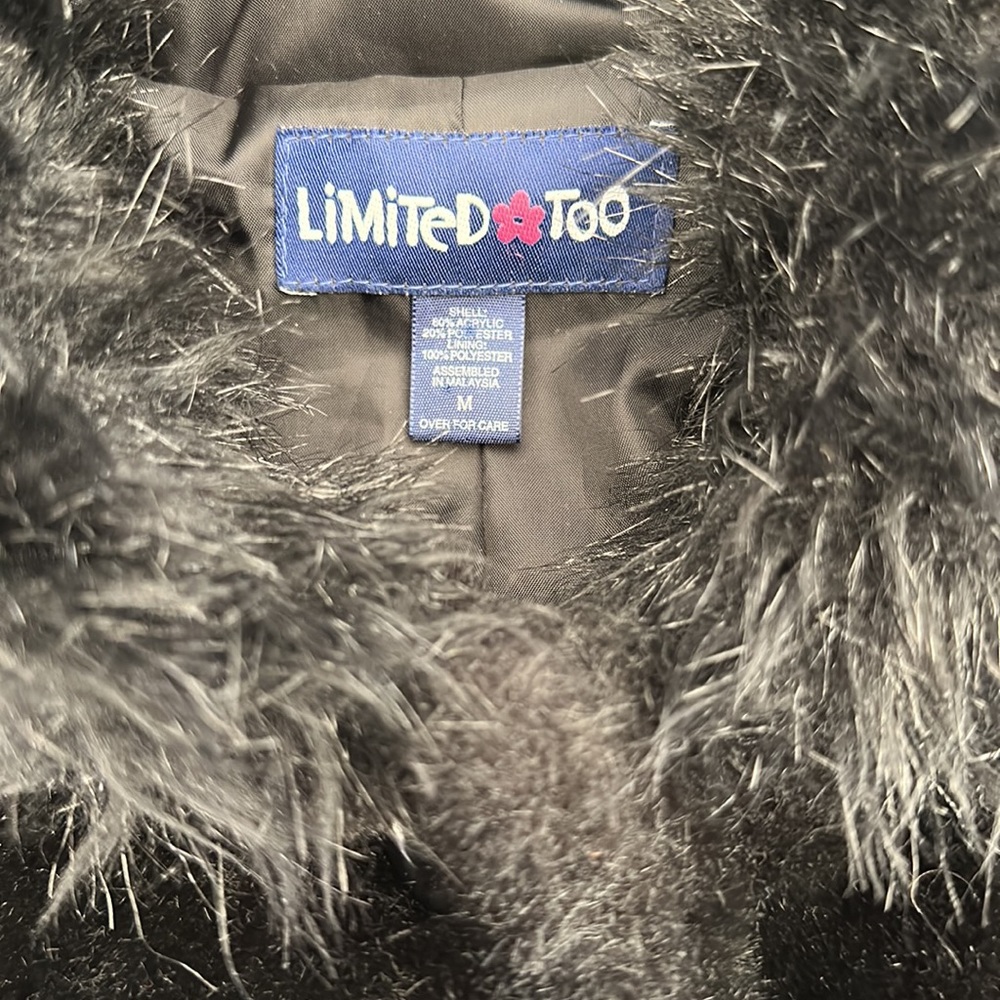 WINTER COAT, LIMITED TOO JACKET - WARM, HEAVY, GORGEOUS FAUX FUR, HOOD/LINED - Picture 3 of 6